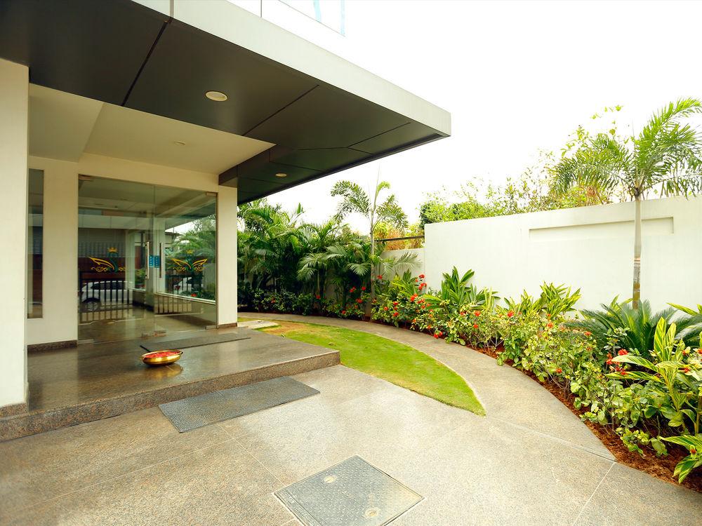 Fabhotel Syberitic Suites Gachibowli - Fully Vaccinated Staff Kondapur  Eksteriør billede