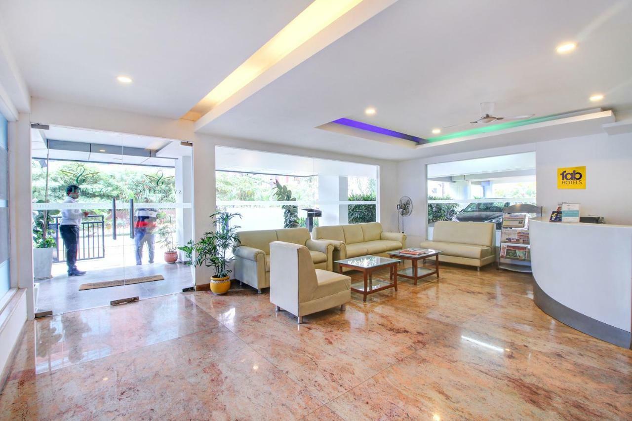 Fabhotel Syberitic Suites Gachibowli - Fully Vaccinated Staff Kondapur  Eksteriør billede
